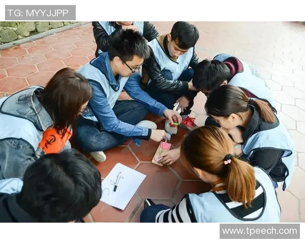 深圳篮球队的崛起之路:揭秘他们背后的训练与团队精神 深圳篮球队的崛起之路:揭秘他们背后的训练与团队精神