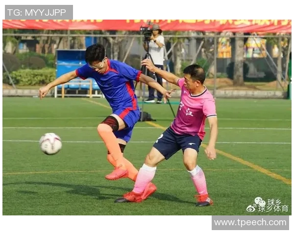 深圳足球队荣登足球配合排行榜第三名展现团队实力与默契 深圳足球队荣登足球配合排行榜第三名展现团队实力与默契