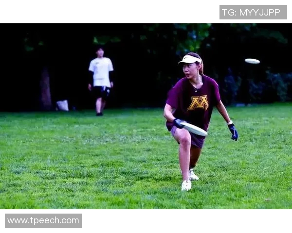 南京飞盘队的节奏解析与飞盘运动的热潮探讨