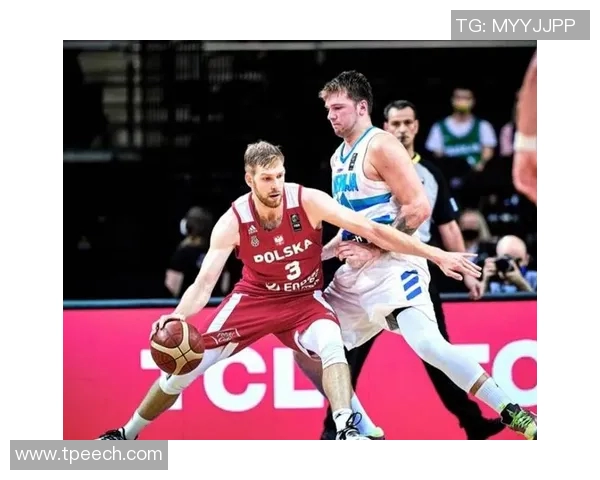 重庆足球队勇闯奥运会舞台展现逆袭精神与团结力量 重庆足球队勇闯奥运会舞台展现逆袭精神与团结力量